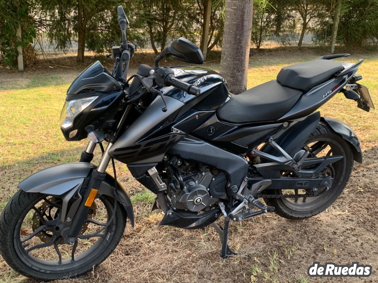 Bajaj Rouser Usada en Buenos Aires, deRuedas
