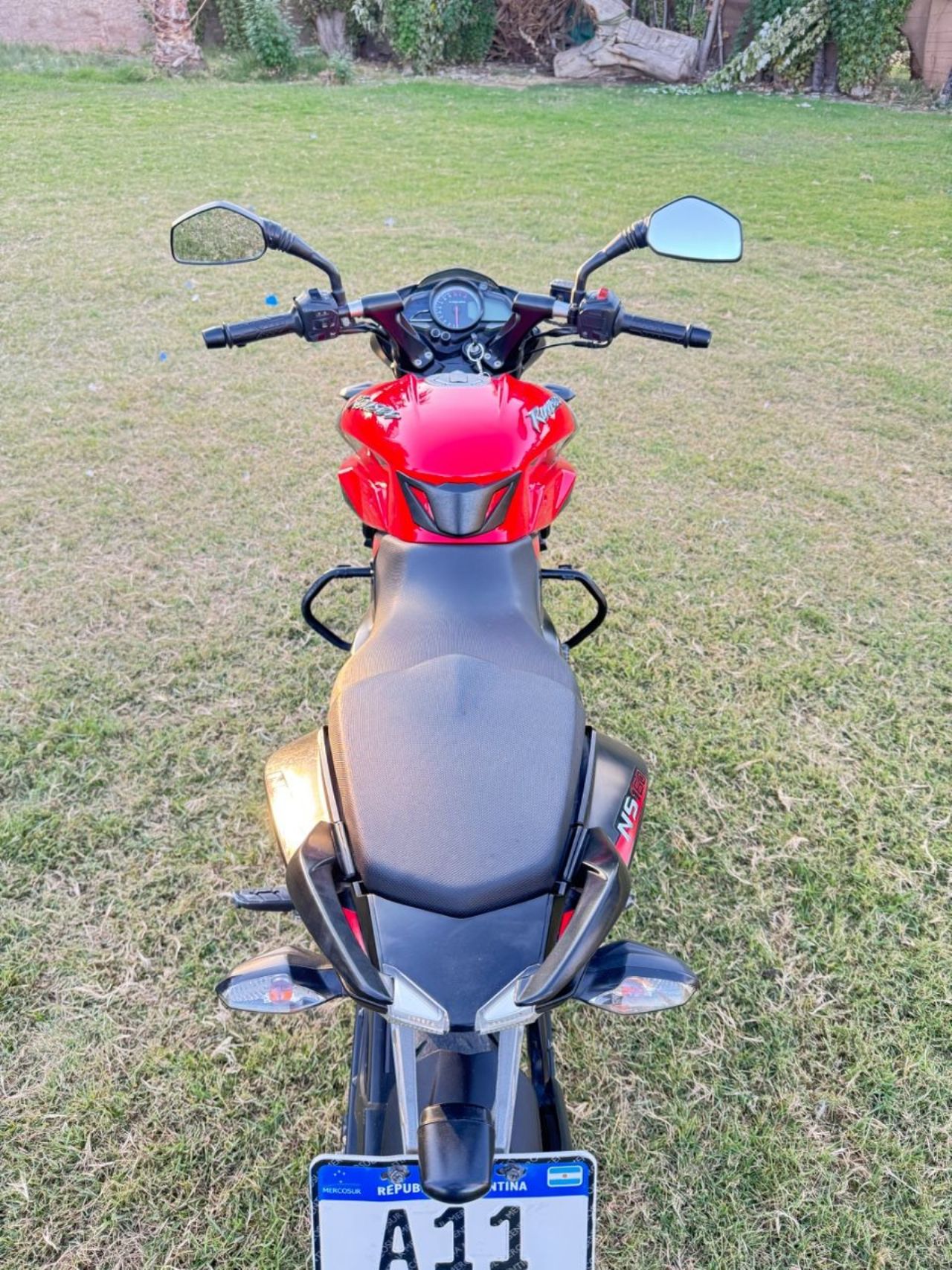 Bajaj Rouser Usada en Mendoza, deRuedas