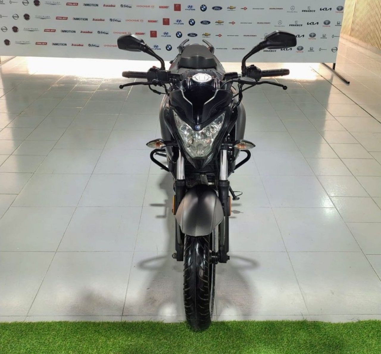 Bajaj Rouser Usada en Mendoza, deRuedas