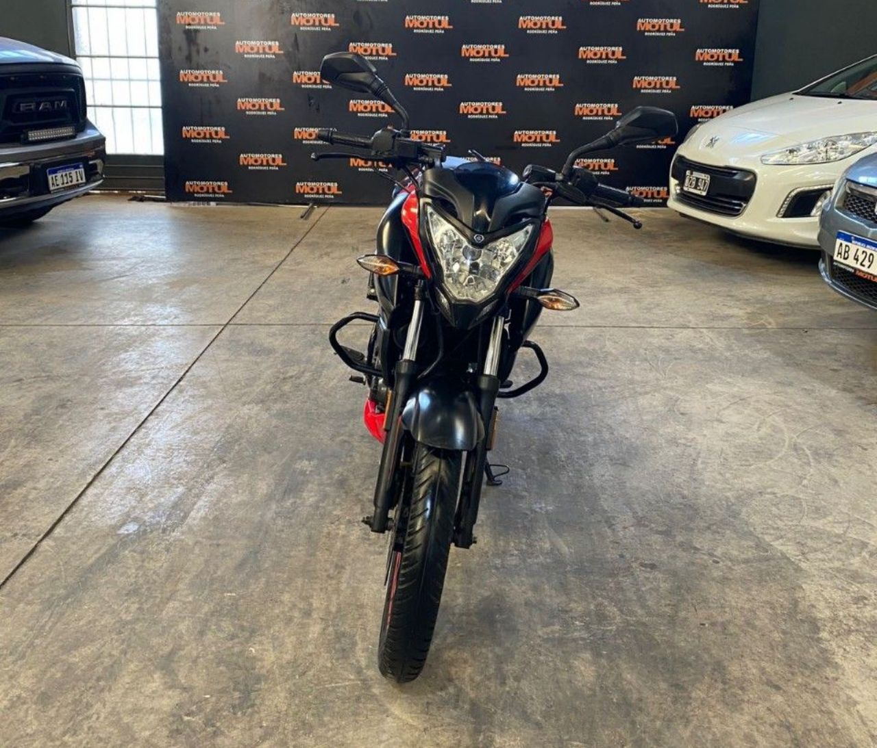 Bajaj Rouser Usada en Mendoza, deRuedas