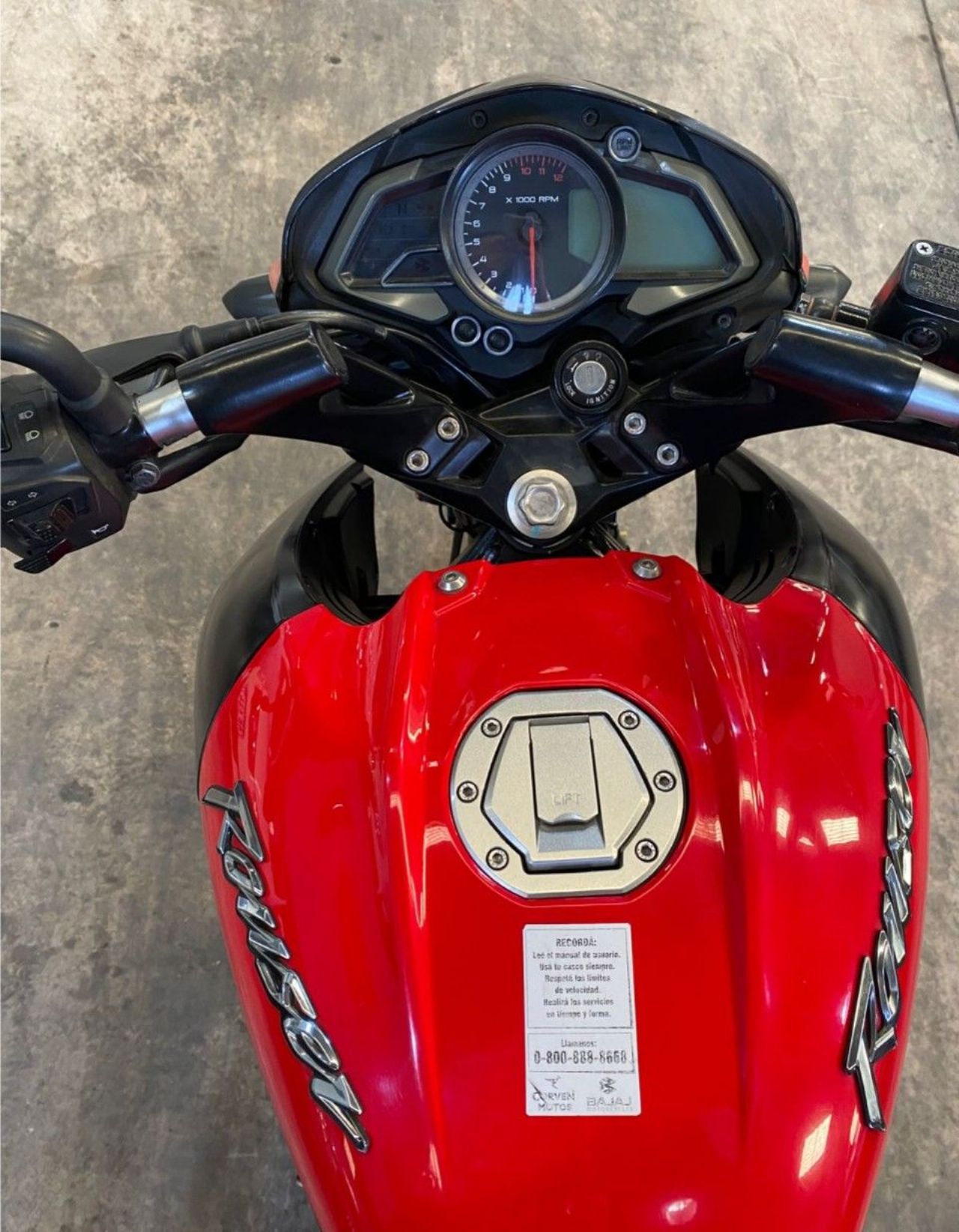 Bajaj Rouser Usada en Mendoza, deRuedas