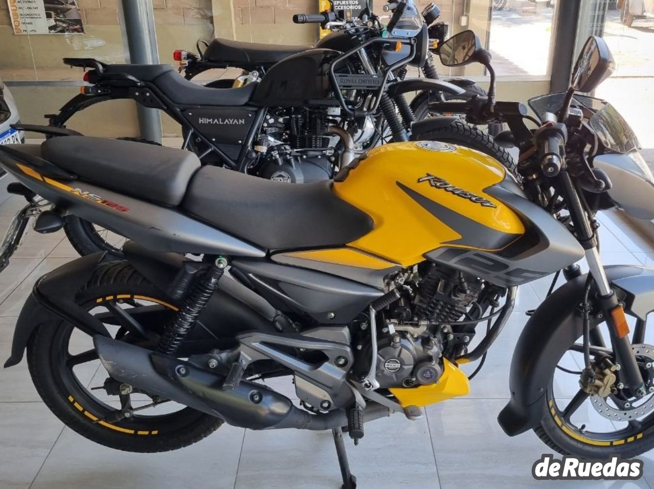 Bajaj Rouser Usada en Mendoza, deRuedas
