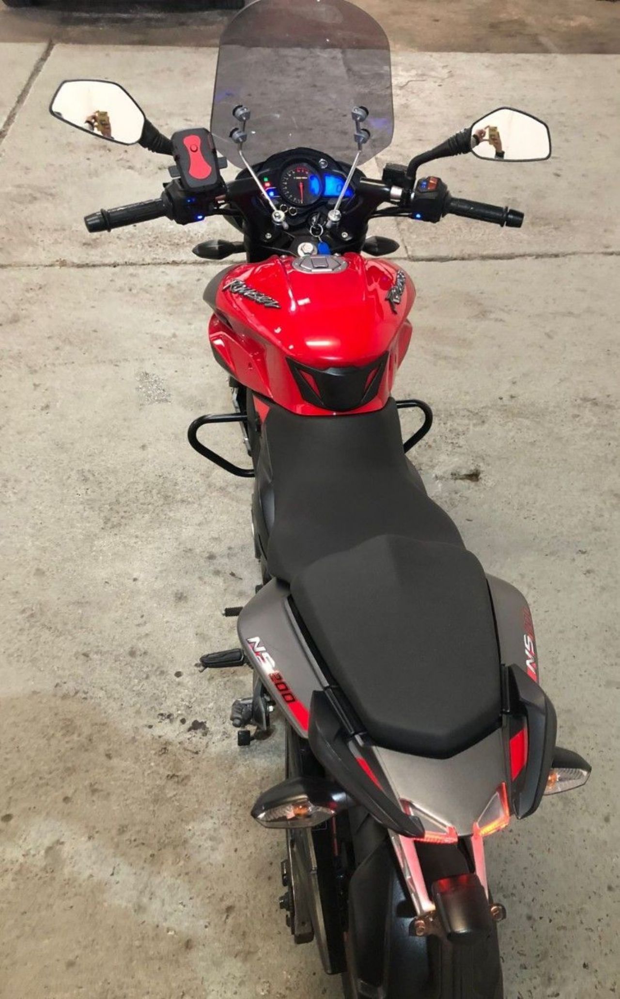 Bajaj Rouser Usada en Córdoba, deRuedas