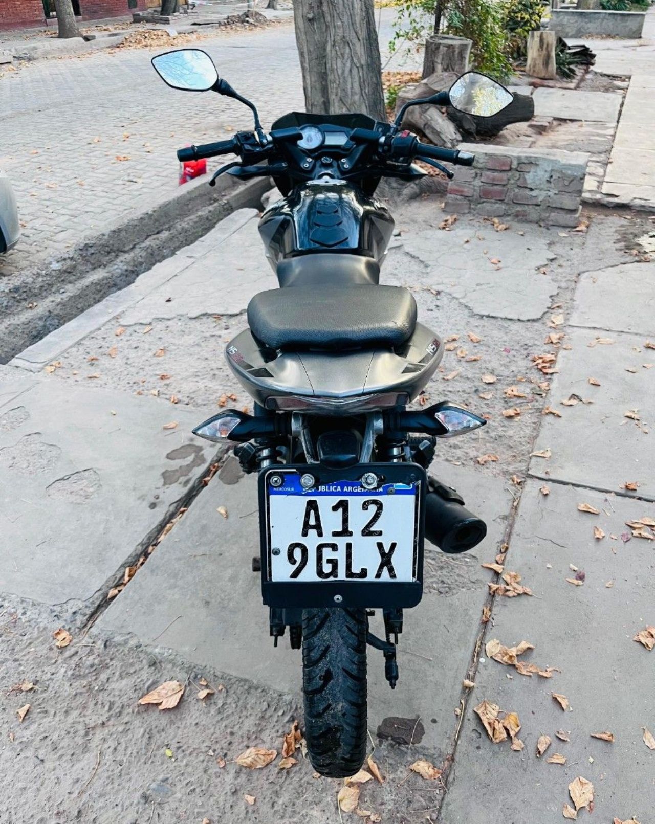 Bajaj Rouser Usada en Mendoza, deRuedas