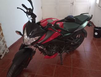 Bajaj Rouser Usada en Mendoza