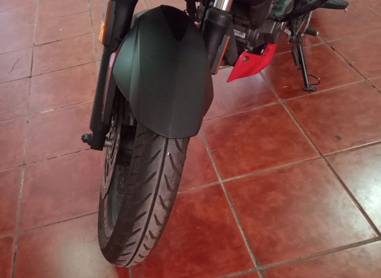 Bajaj Rouser Usada en Mendoza, deRuedas