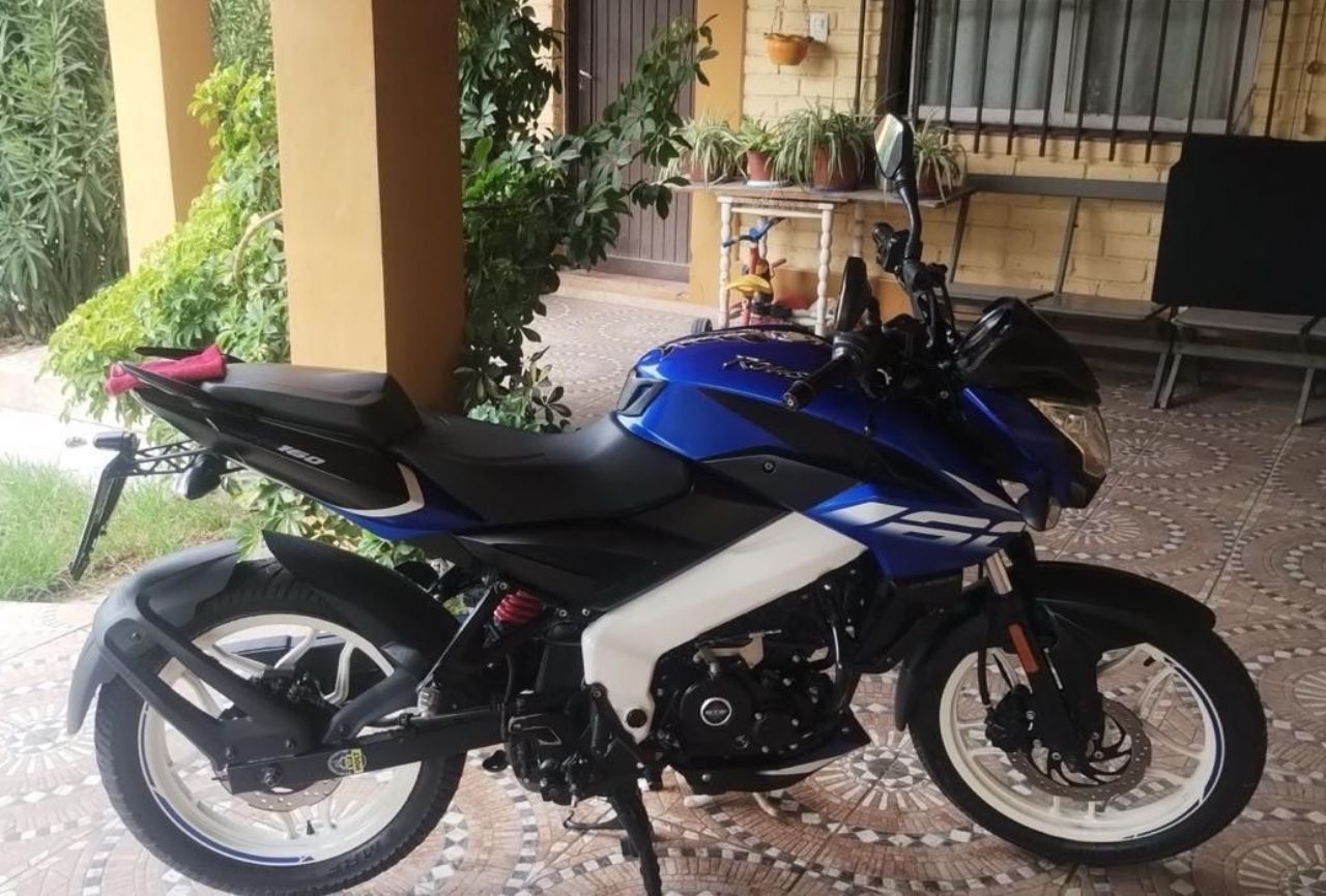 Bajaj Rouser Usada en Mendoza, deRuedas