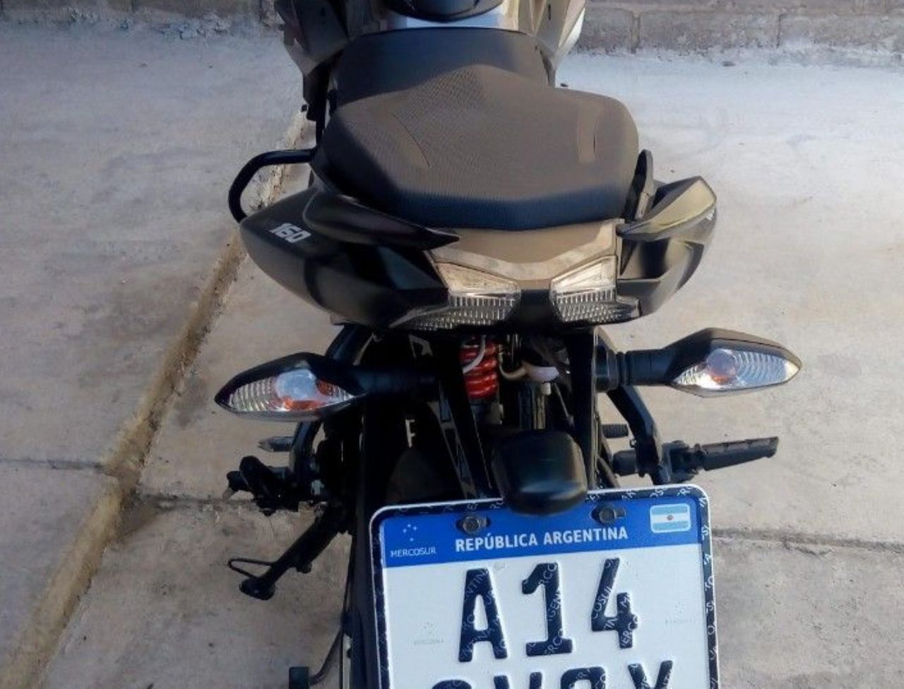 Bajaj Rouser Usada en Mendoza, deRuedas