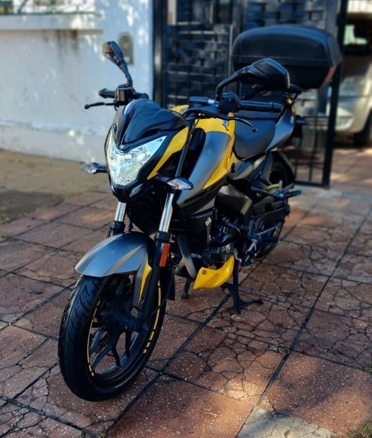 Bajaj Rouser Usada en Buenos Aires, deRuedas