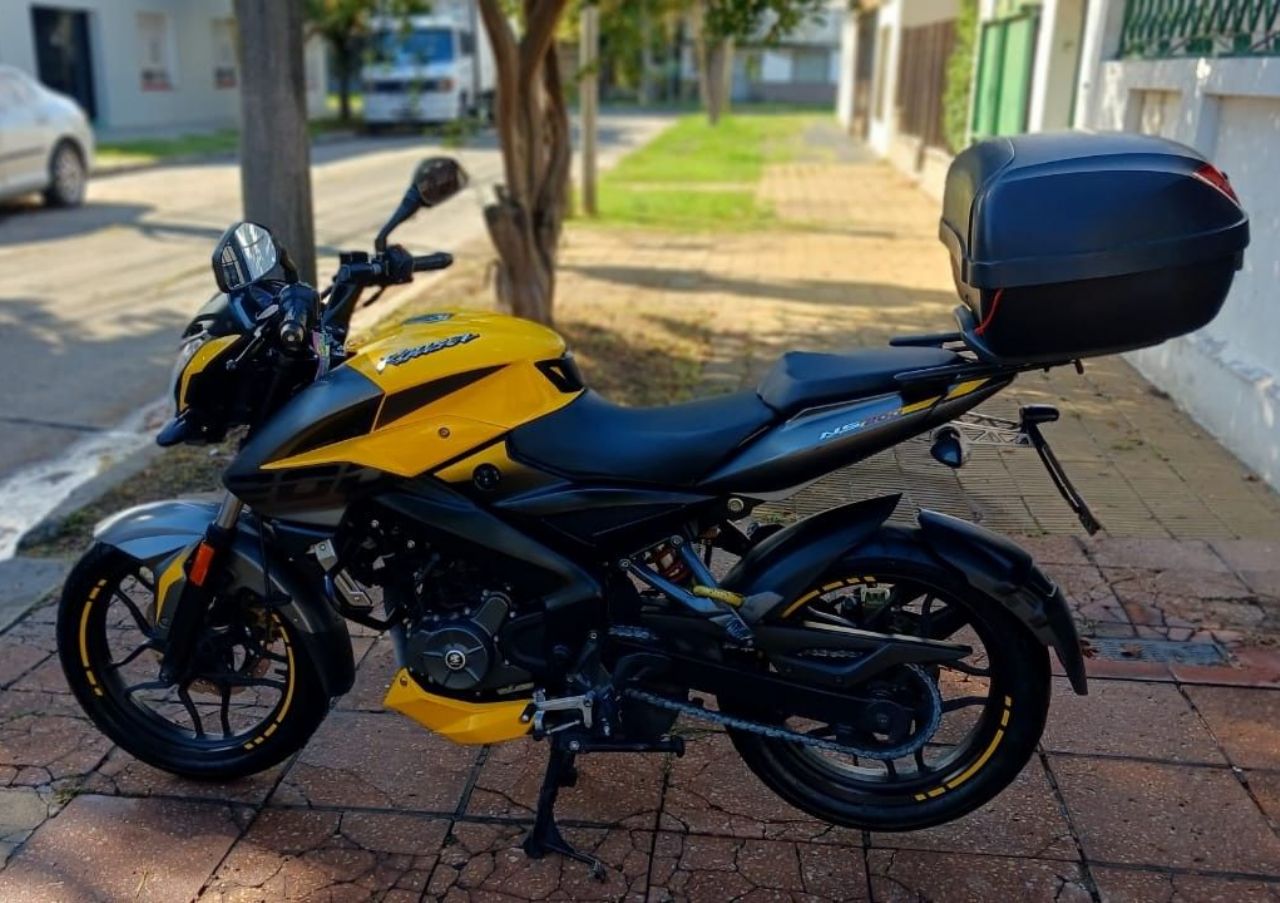 Bajaj Rouser Usada en Buenos Aires, deRuedas