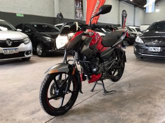 Bajaj Rouser Usada en Mendoza
