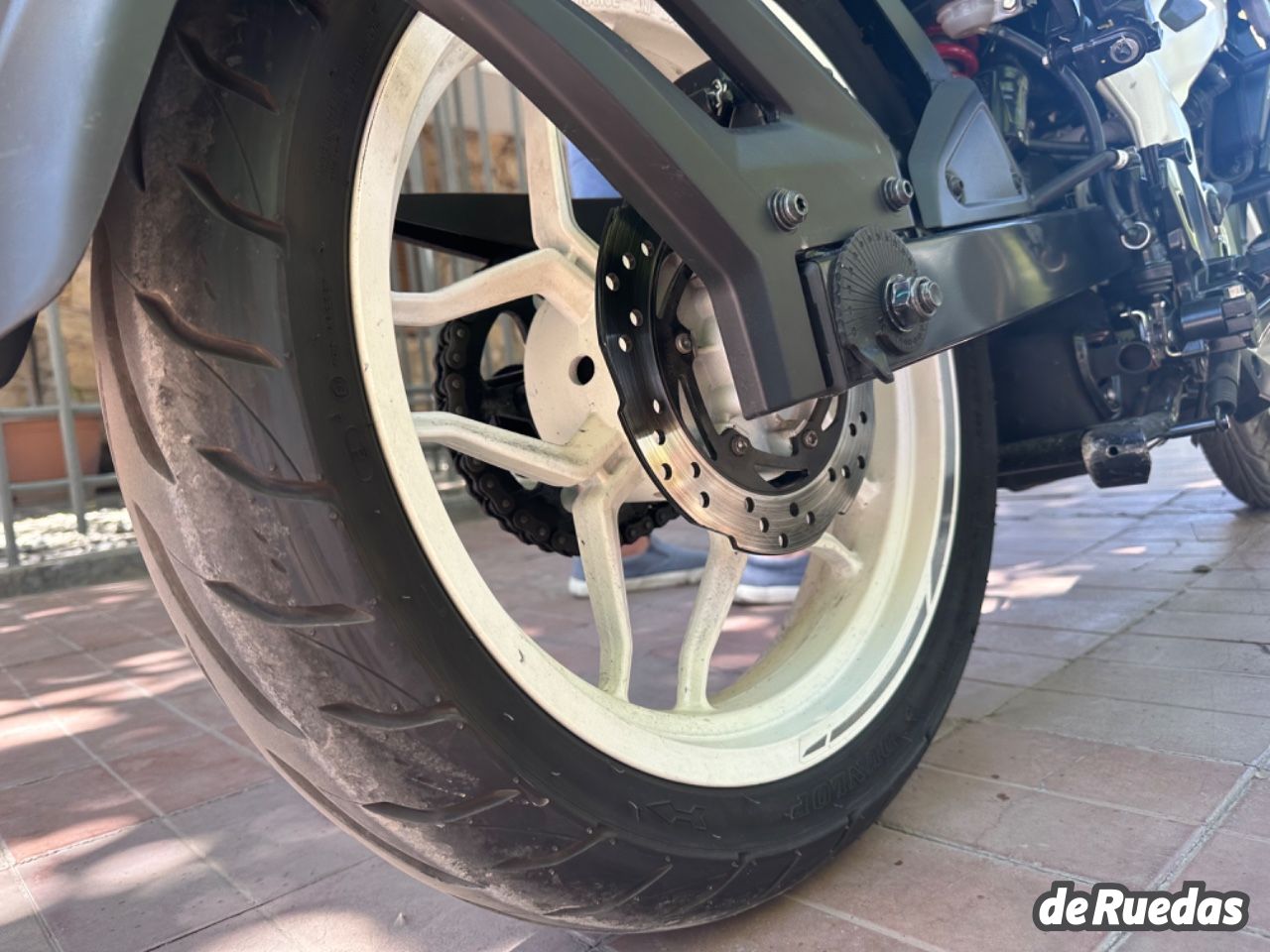 Bajaj Rouser Usada en Mendoza, deRuedas