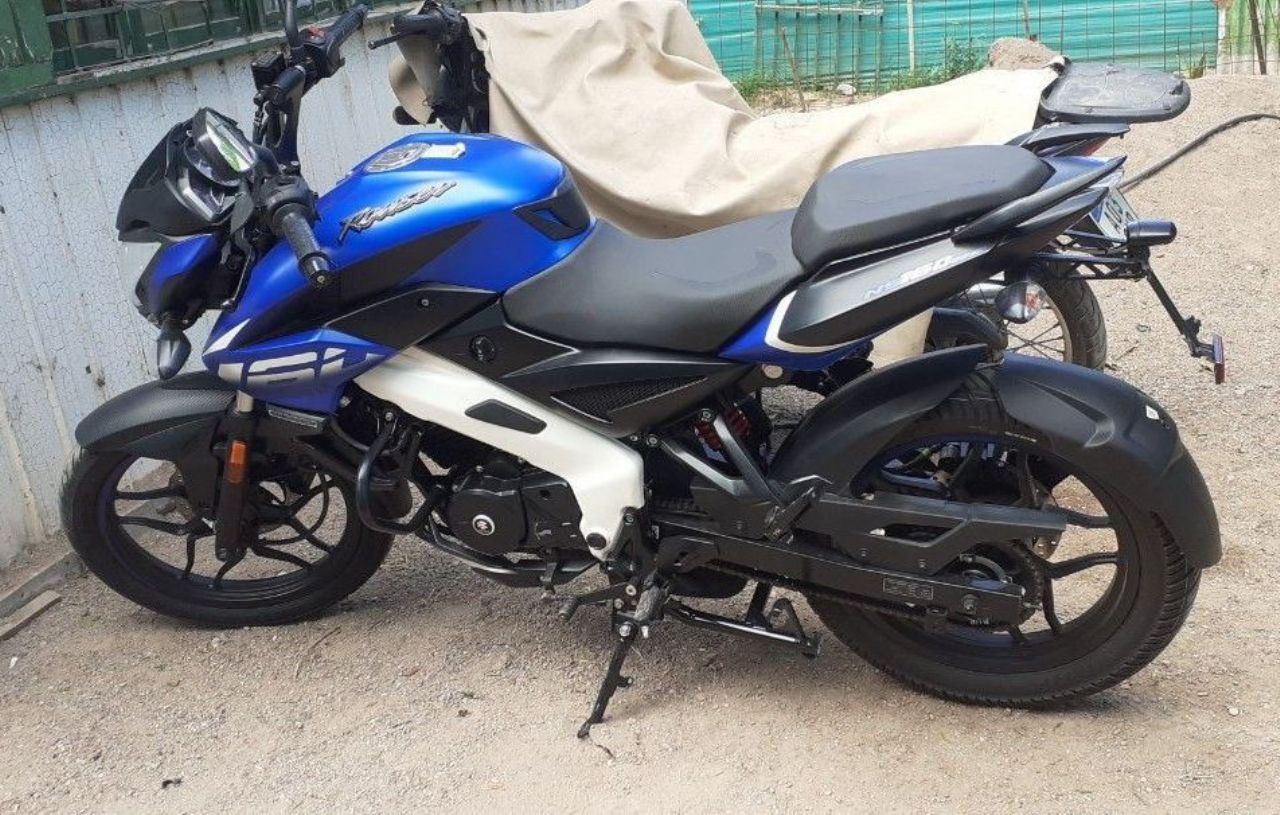 Bajaj Rouser Usada en Mendoza, deRuedas