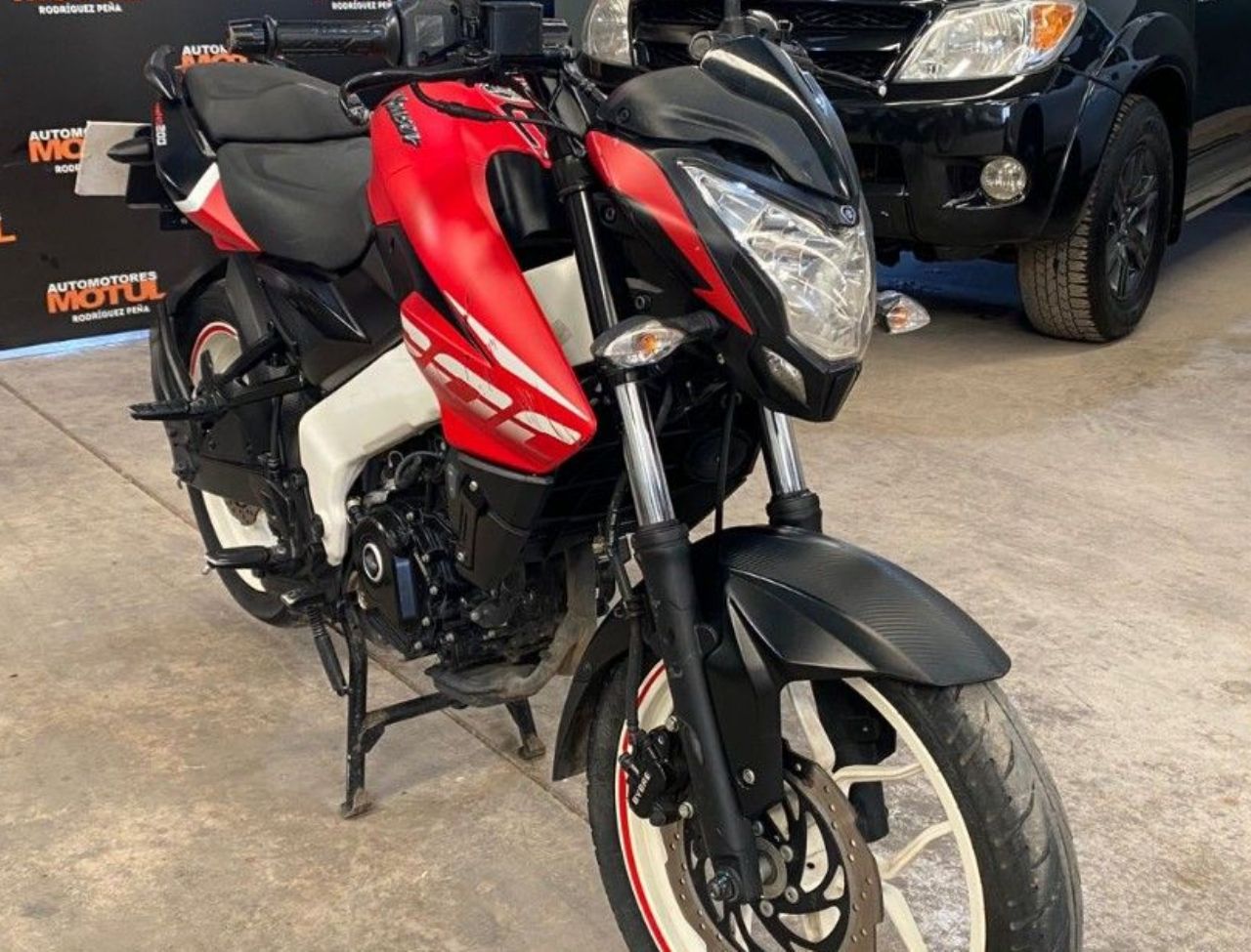 Bajaj Rouser Usada en Mendoza, deRuedas