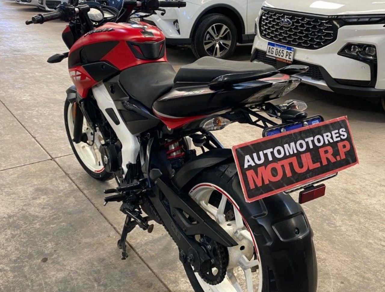 Bajaj Rouser Usada en Mendoza, deRuedas