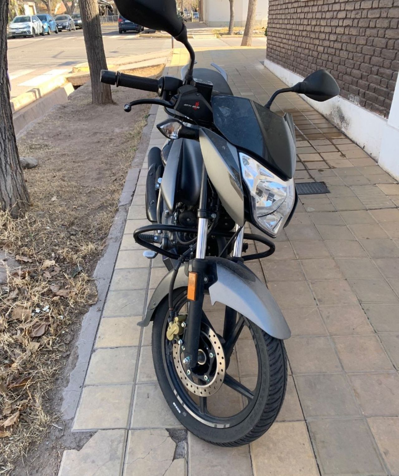 Bajaj Rouser Usada en Mendoza, deRuedas