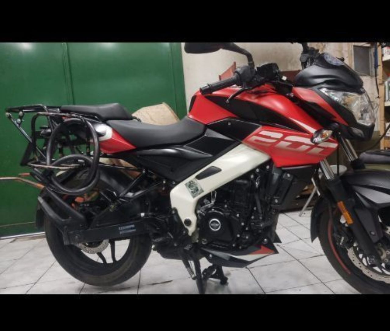 Bajaj Rouser Usada en Mendoza, deRuedas