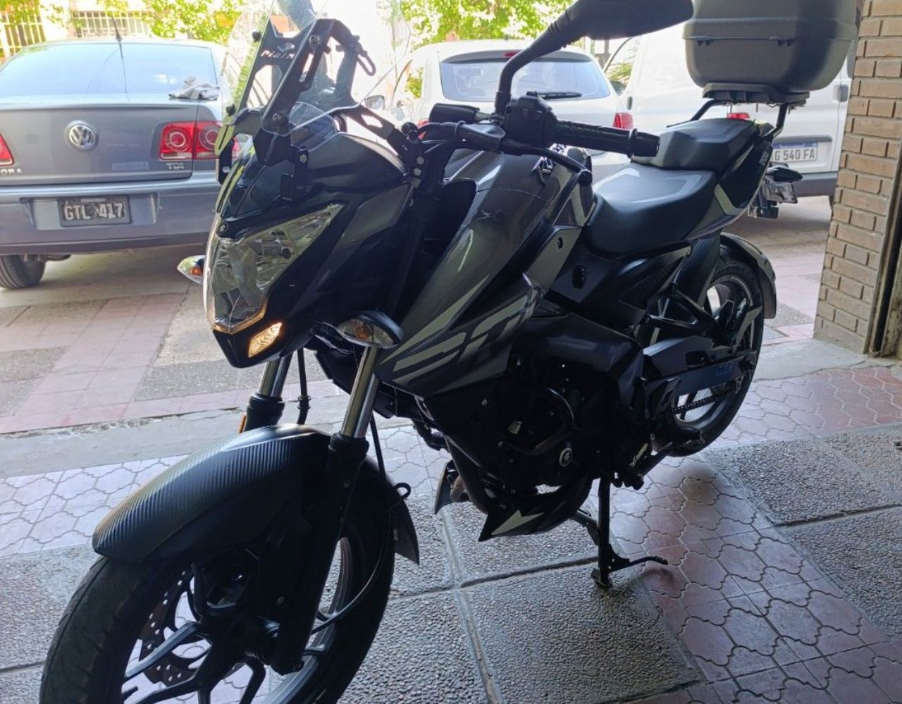 Bajaj Rouser Usada en Mendoza, deRuedas