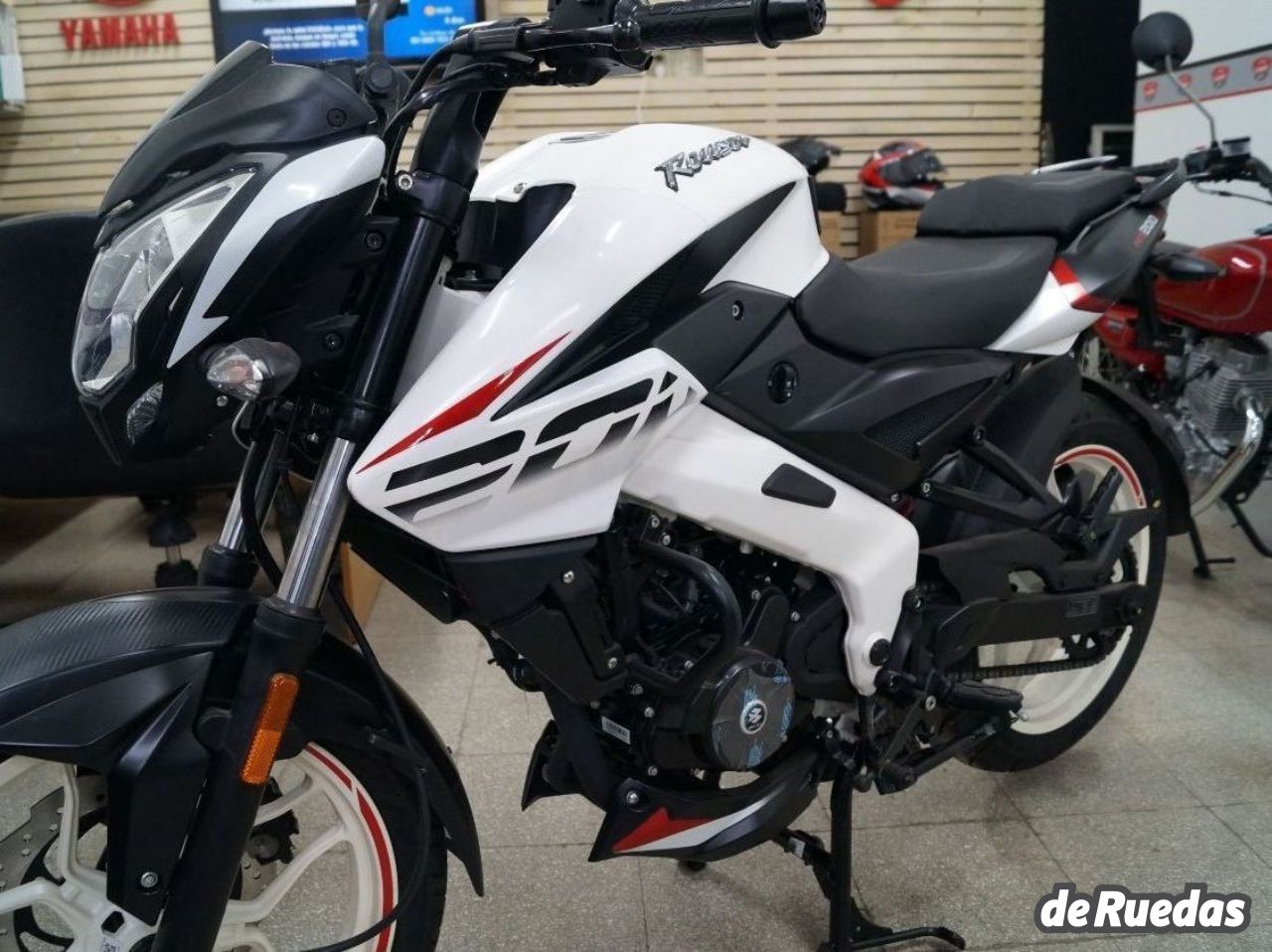 Bajaj Rouser Nueva en Mendoza, deRuedas