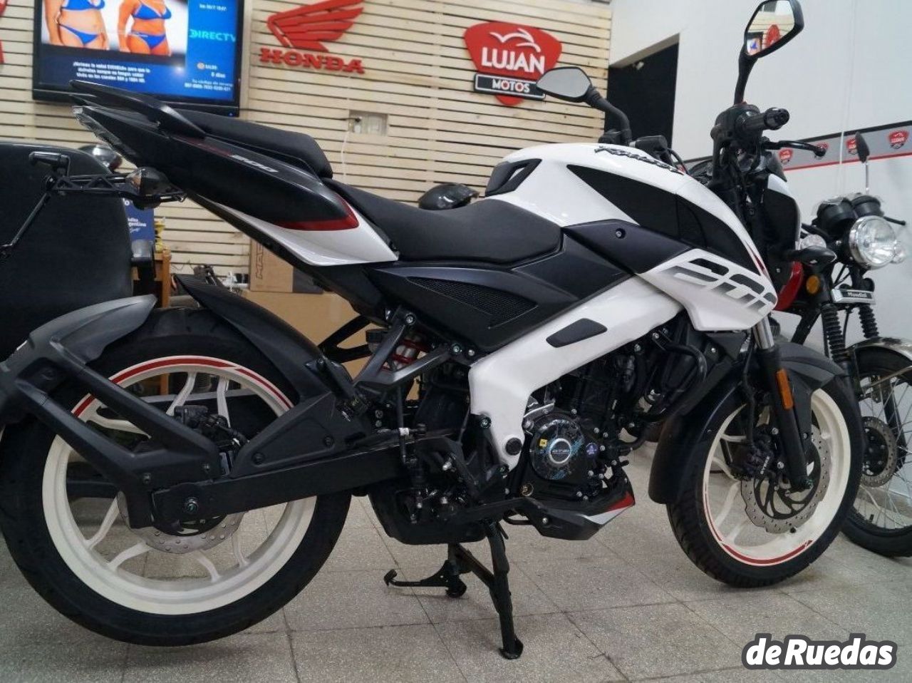 Bajaj Rouser Nueva en Mendoza, deRuedas