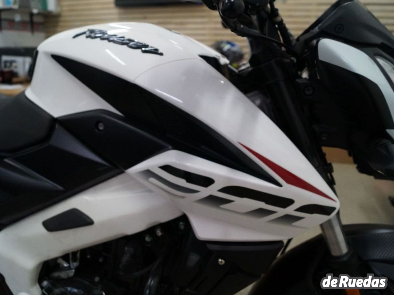 Bajaj Rouser Nueva en Mendoza, deRuedas