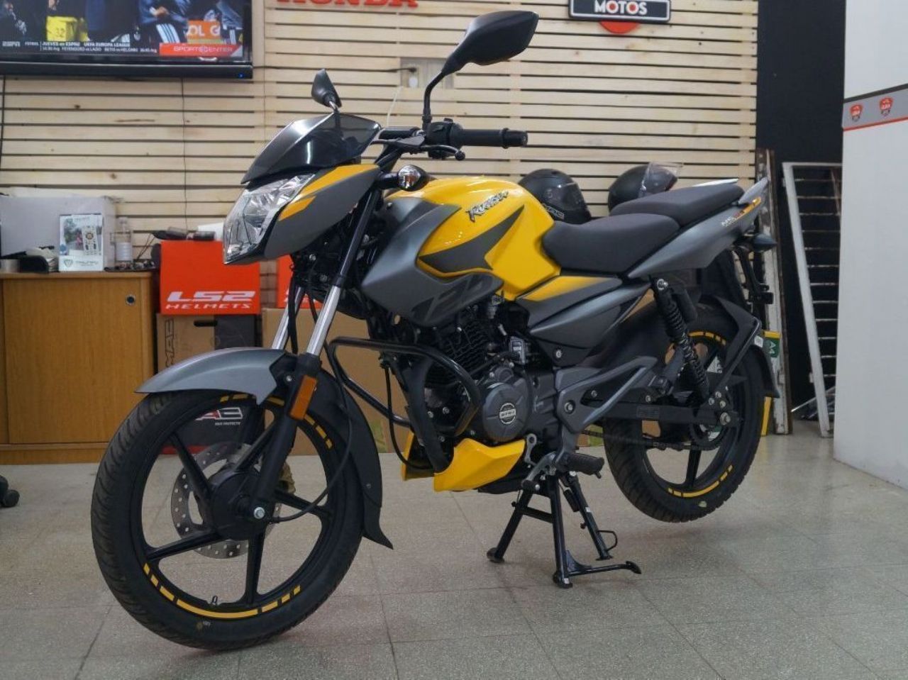 Bajaj Rouser Nueva en Mendoza, deRuedas