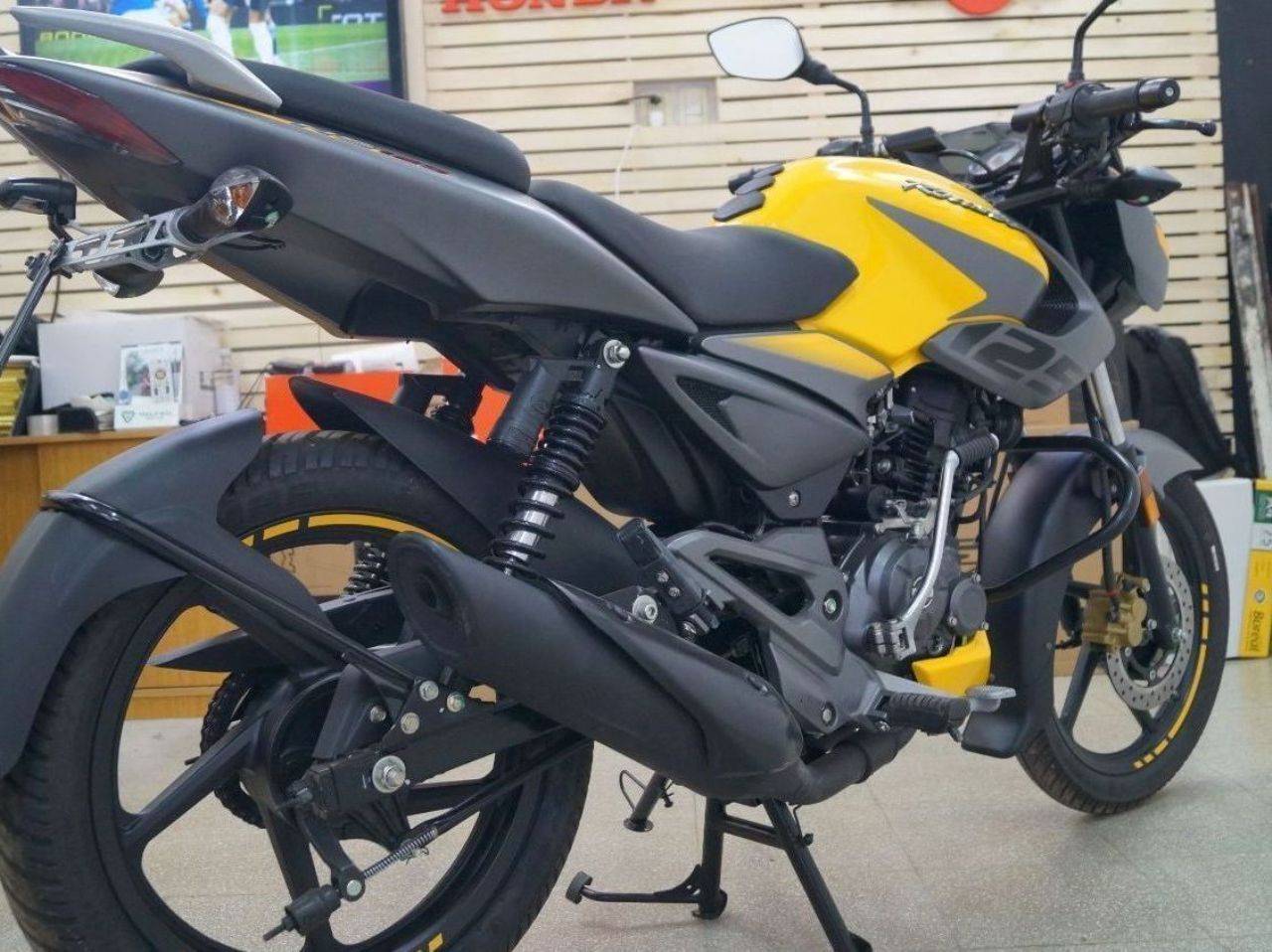 Bajaj Rouser Nueva en Mendoza, deRuedas