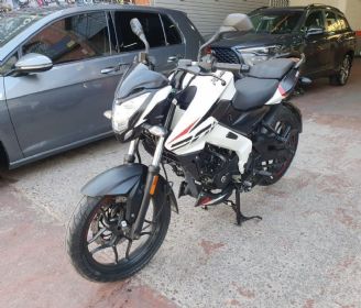 Bajaj Rouser Usada en Mendoza