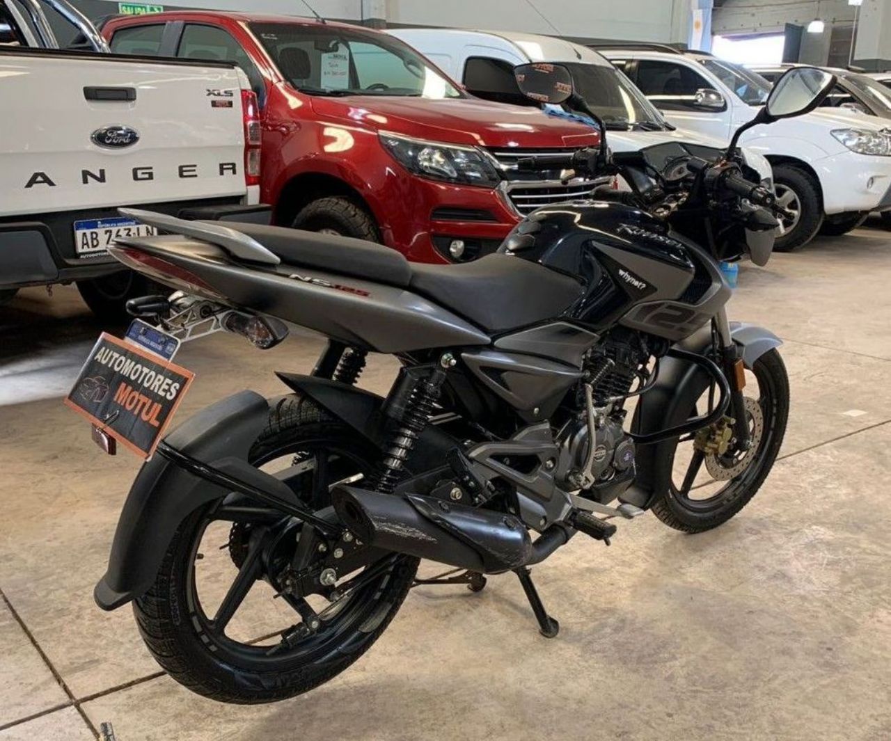 Bajaj Rouser Usada en Mendoza, deRuedas