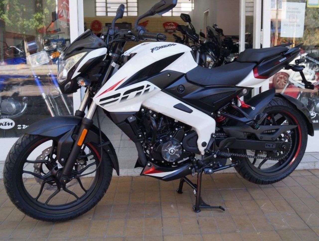 Bajaj Rouser Nueva en Mendoza, deRuedas