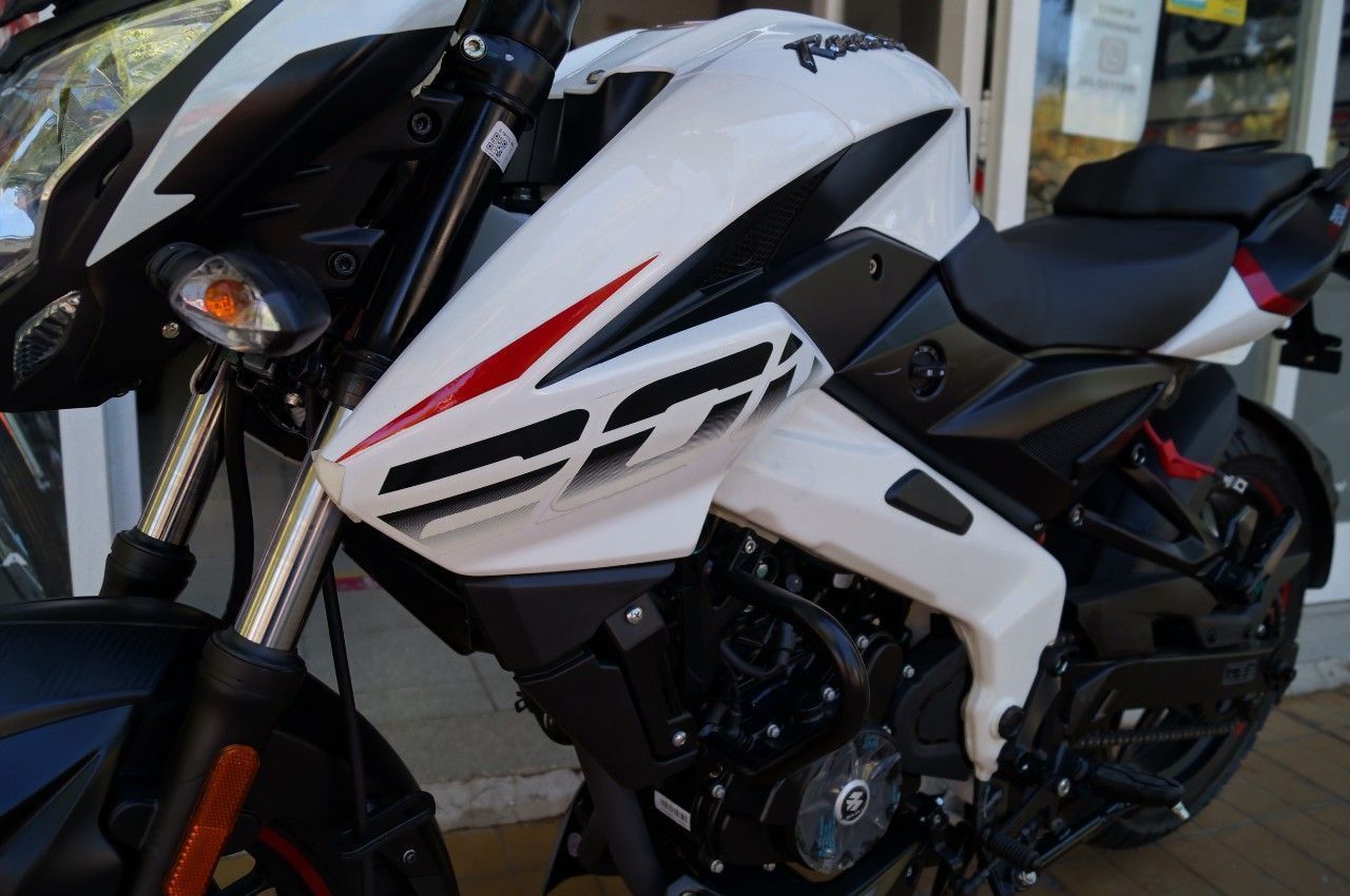 Bajaj Rouser Nueva en Mendoza, deRuedas