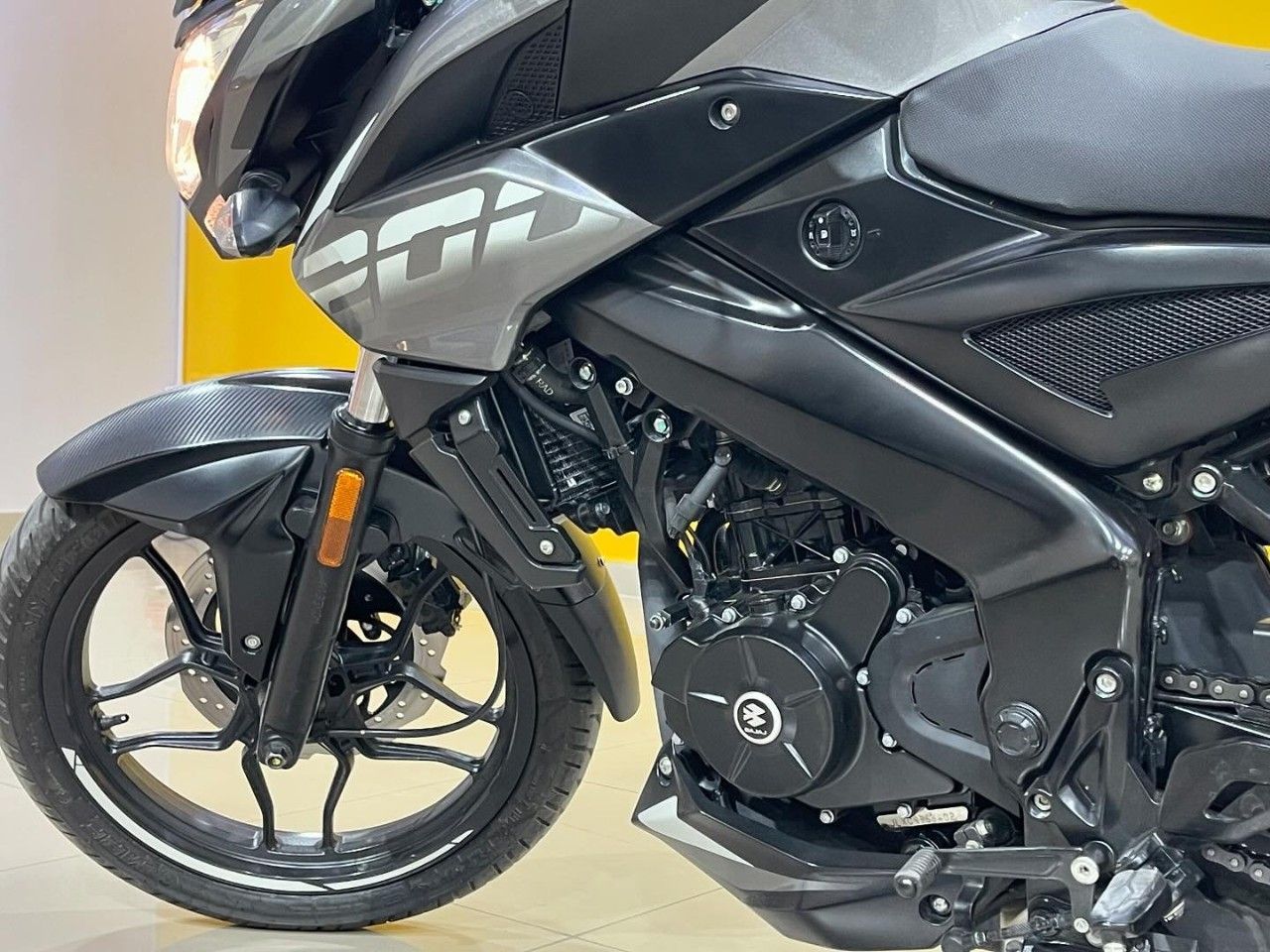 Bajaj Rouser Usada en San Juan, deRuedas