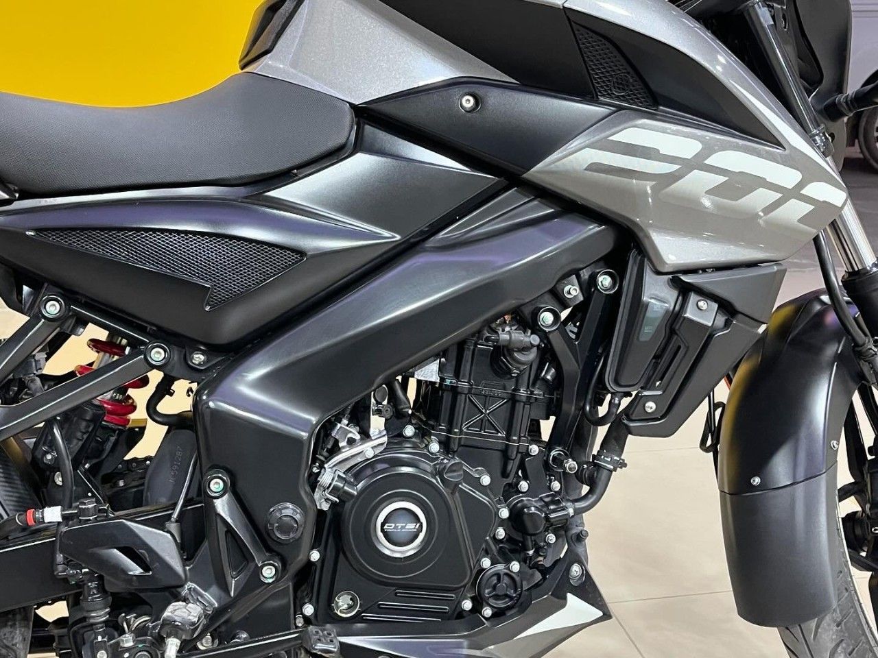 Bajaj Rouser Usada en San Juan, deRuedas