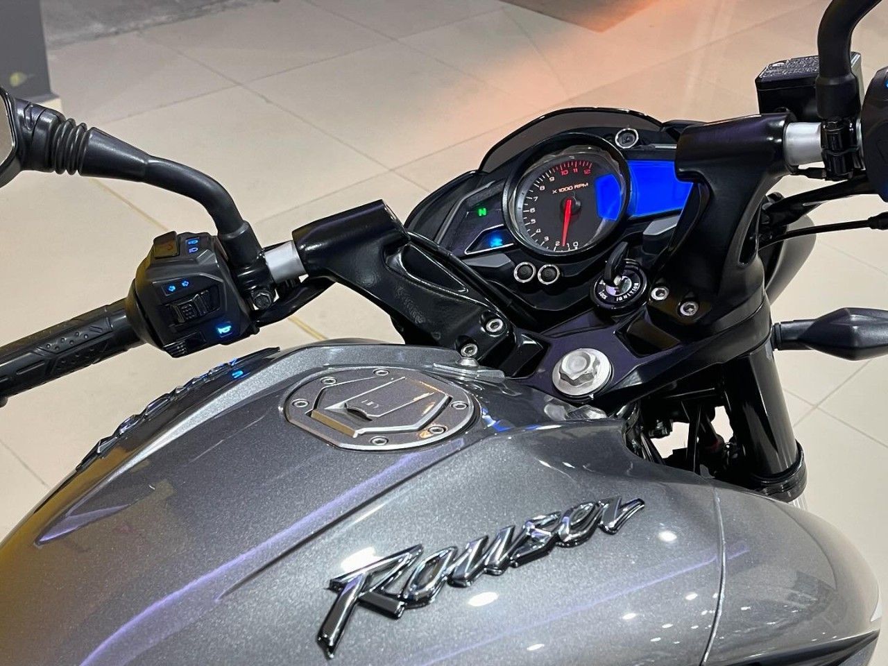 Bajaj Rouser Usada en San Juan, deRuedas