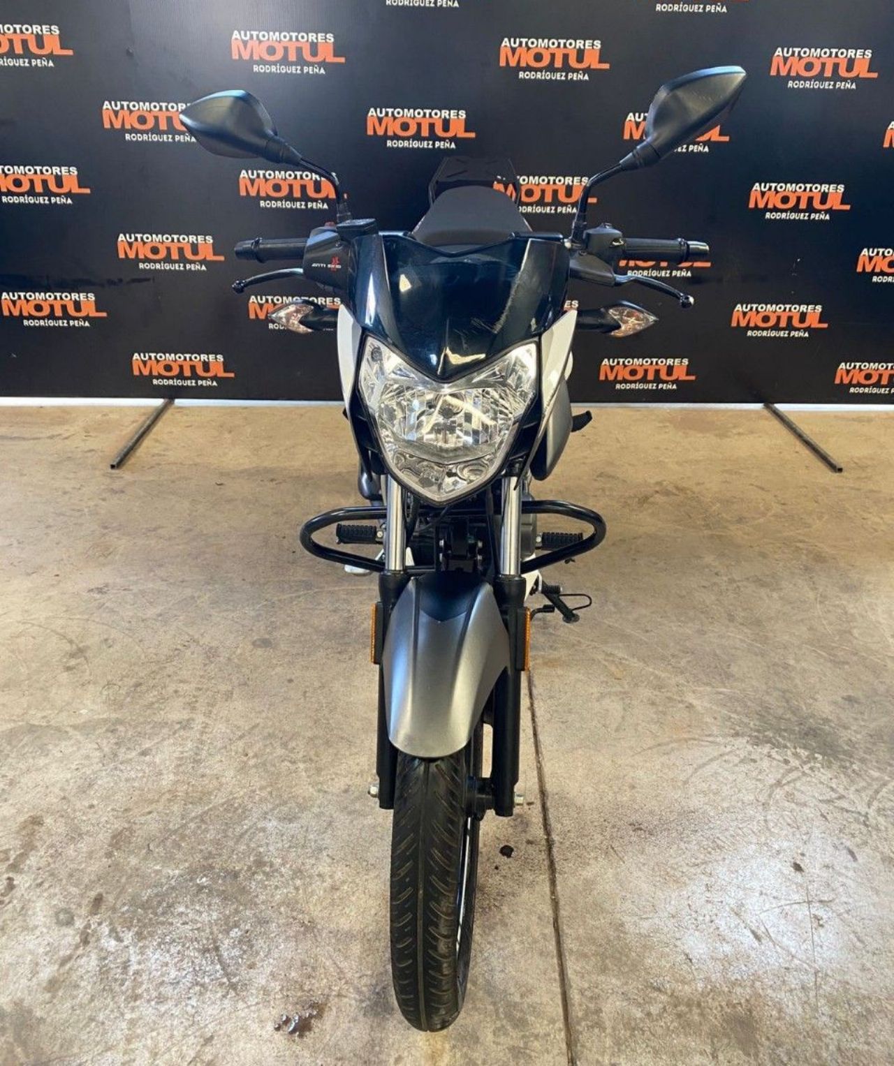 Bajaj Rouser Usada en Mendoza, deRuedas