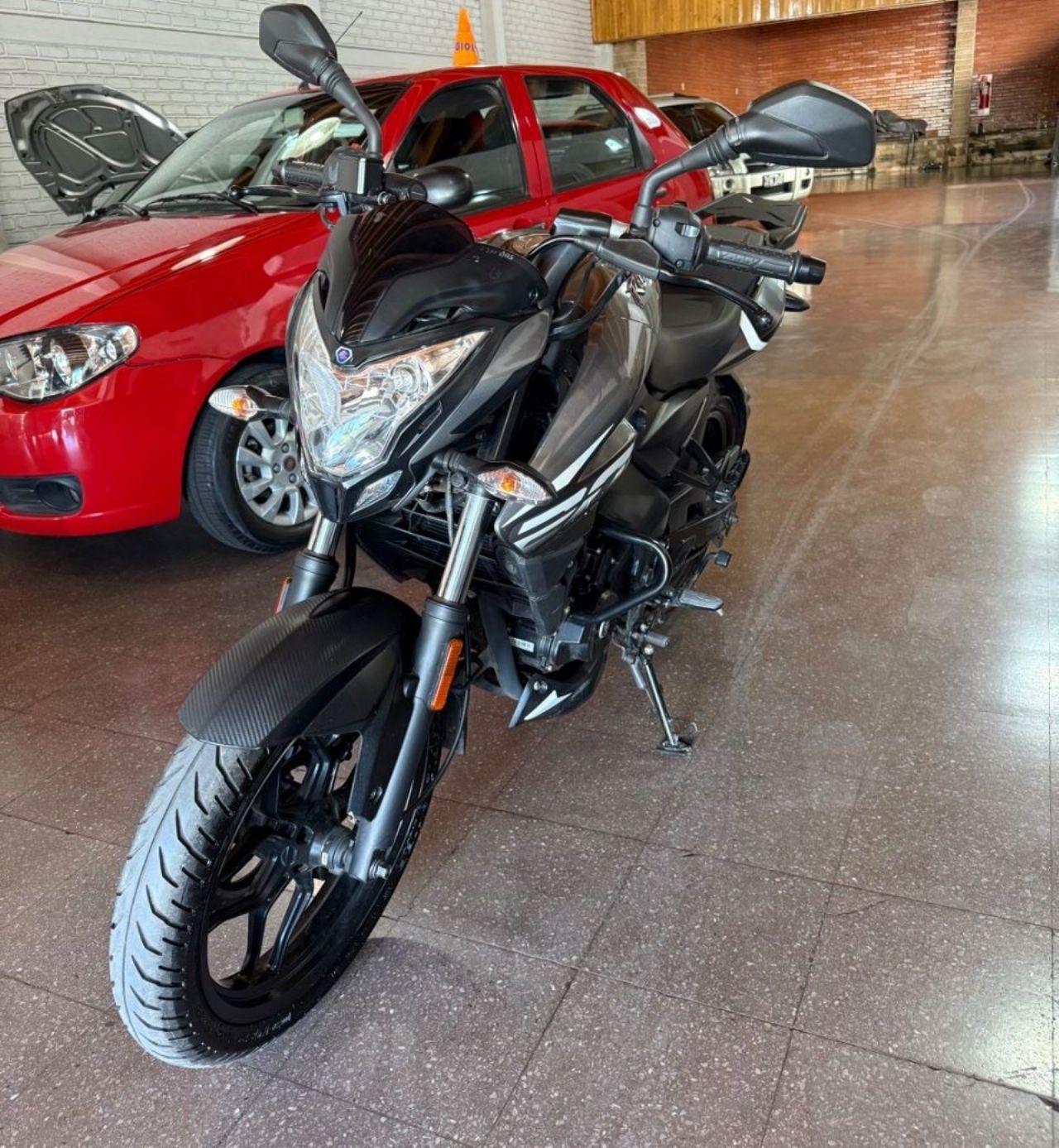 Bajaj Rouser Usada en Mendoza, deRuedas