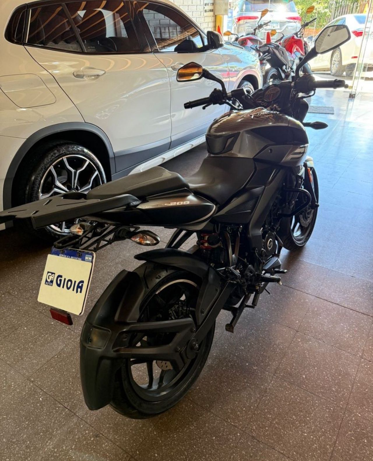 Bajaj Rouser Usada en Mendoza, deRuedas
