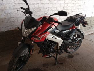 Bajaj Rouser Usada en Mendoza