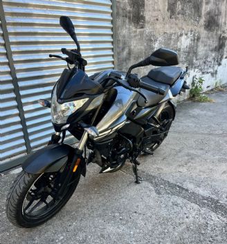 Bajaj Rouser Usada en Córdoba