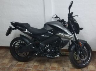 Bajaj Rouser Usada en Mendoza