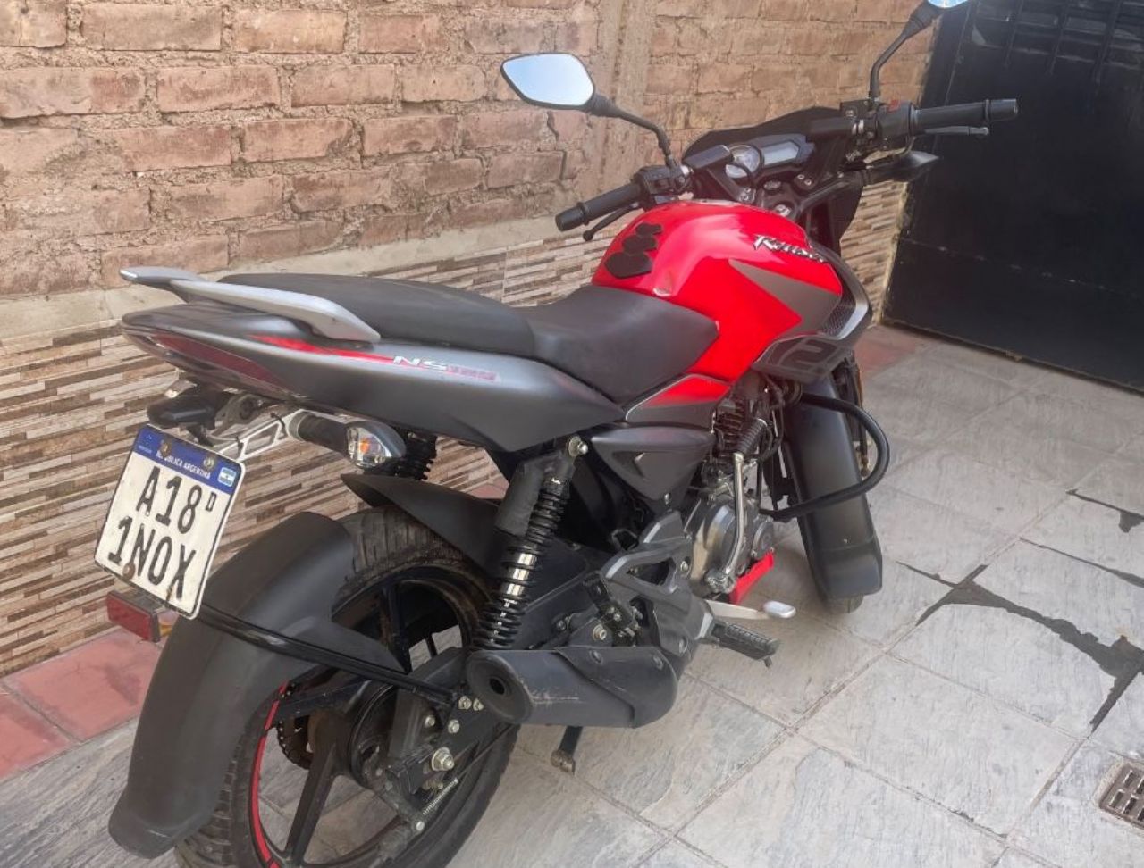 Bajaj Rouser Usada en Mendoza, deRuedas