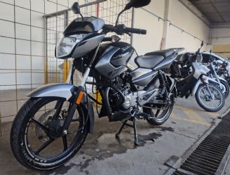 Bajaj Rouser Usada en Mendoza