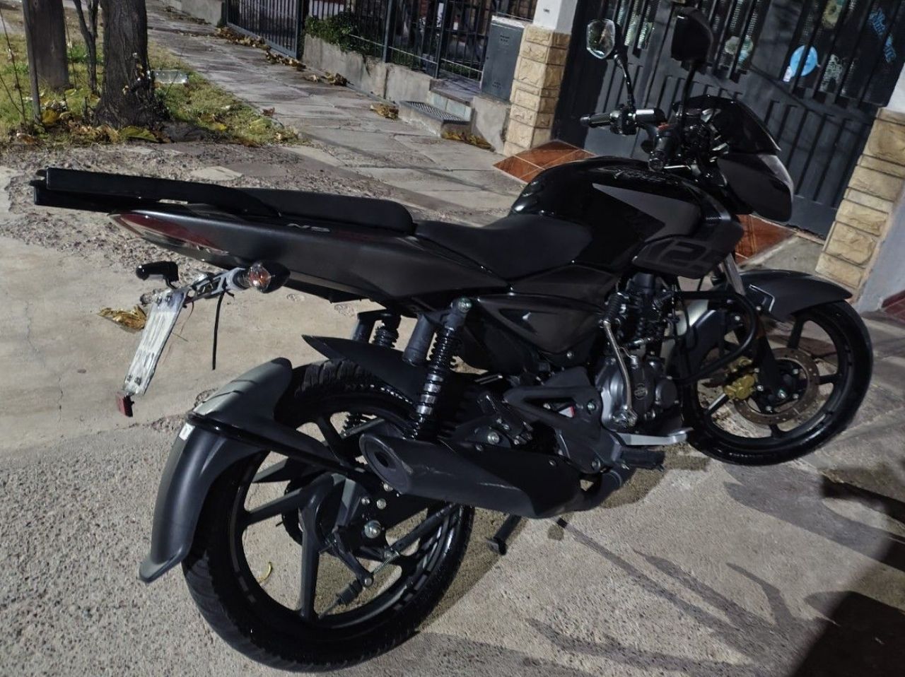 Bajaj Rouser Usada en Mendoza, deRuedas