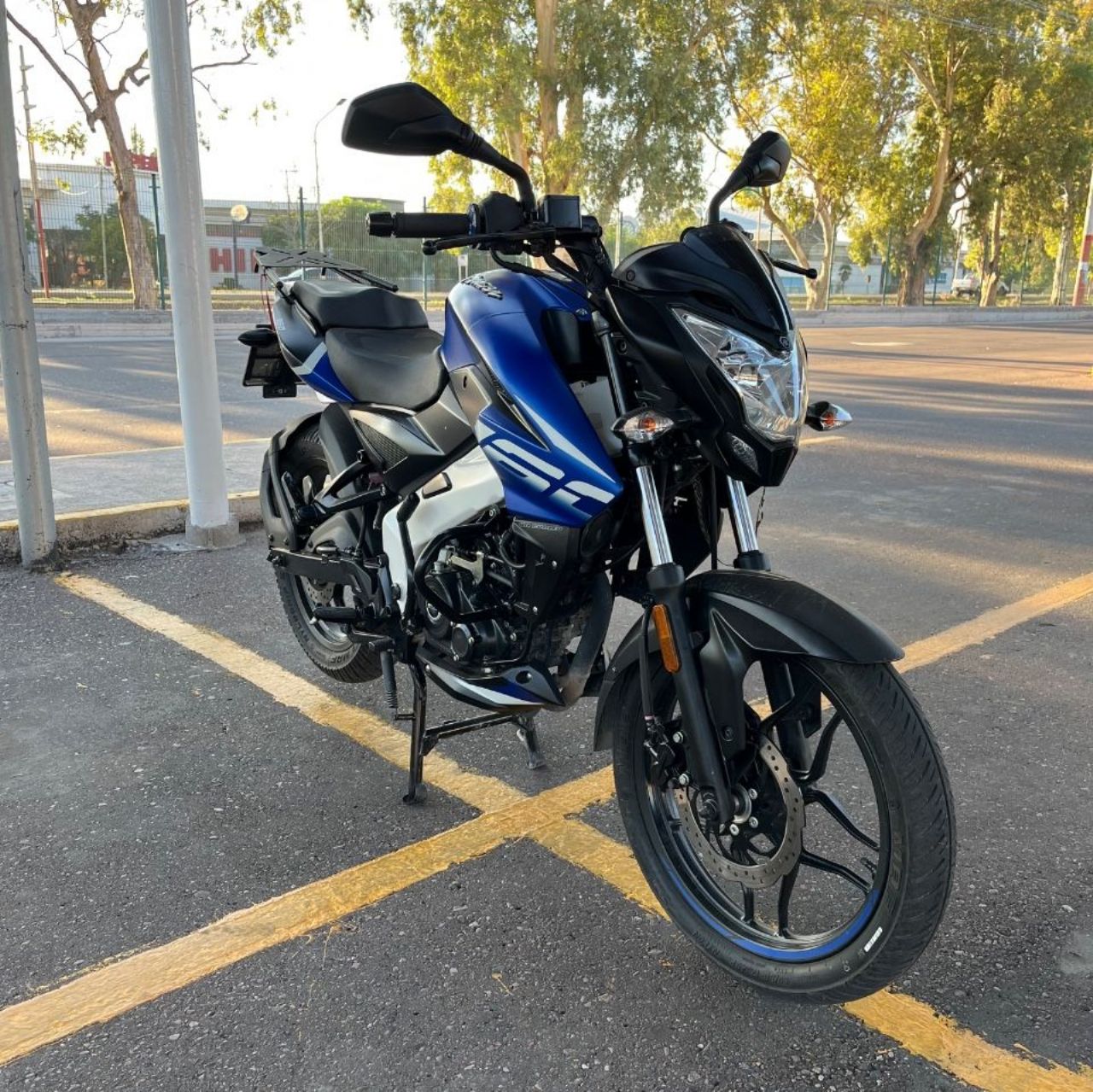 Bajaj Rouser Usada en Mendoza, deRuedas