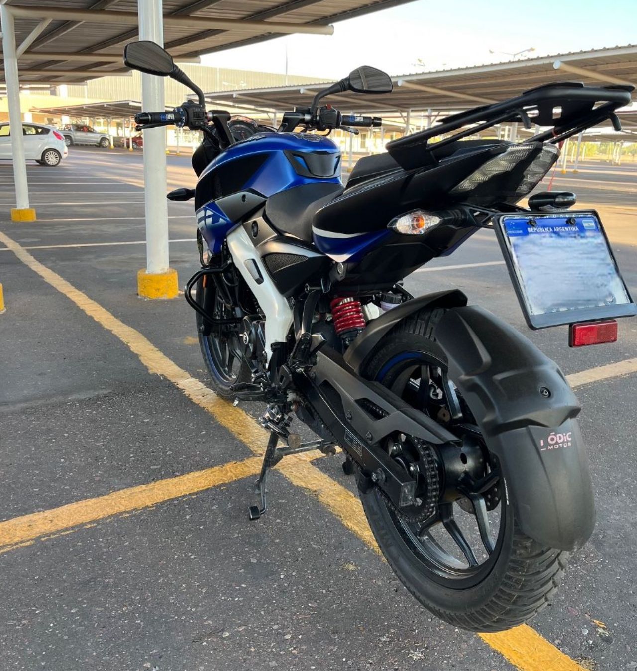 Bajaj Rouser Usada en Mendoza, deRuedas