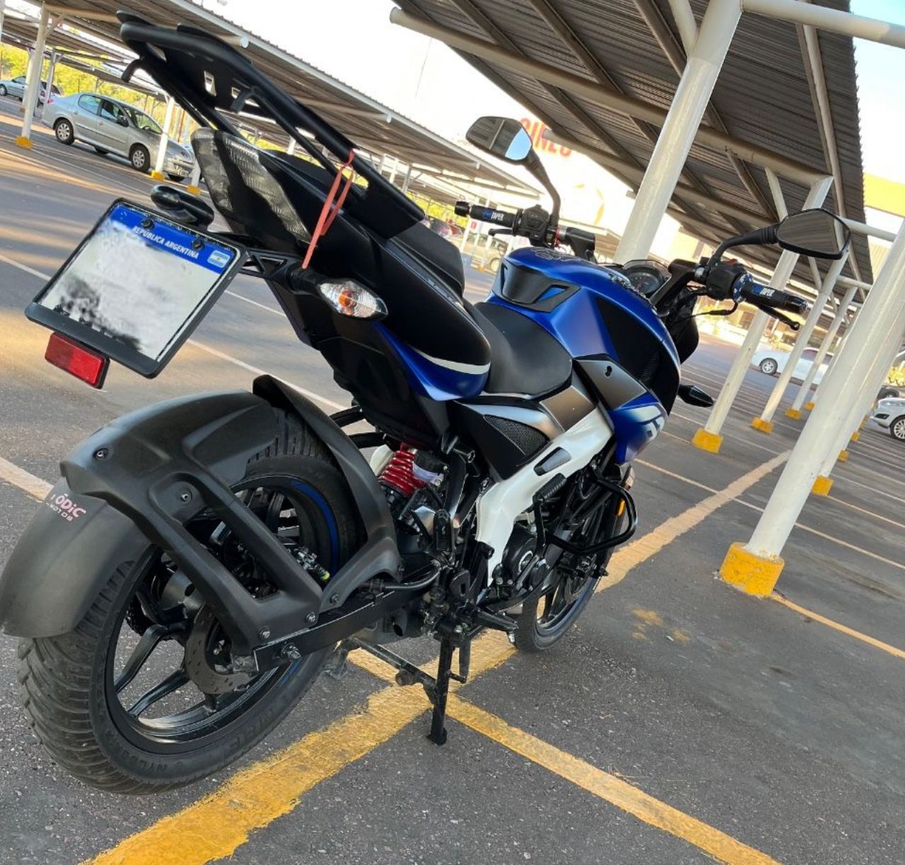 Bajaj Rouser Usada en Mendoza, deRuedas