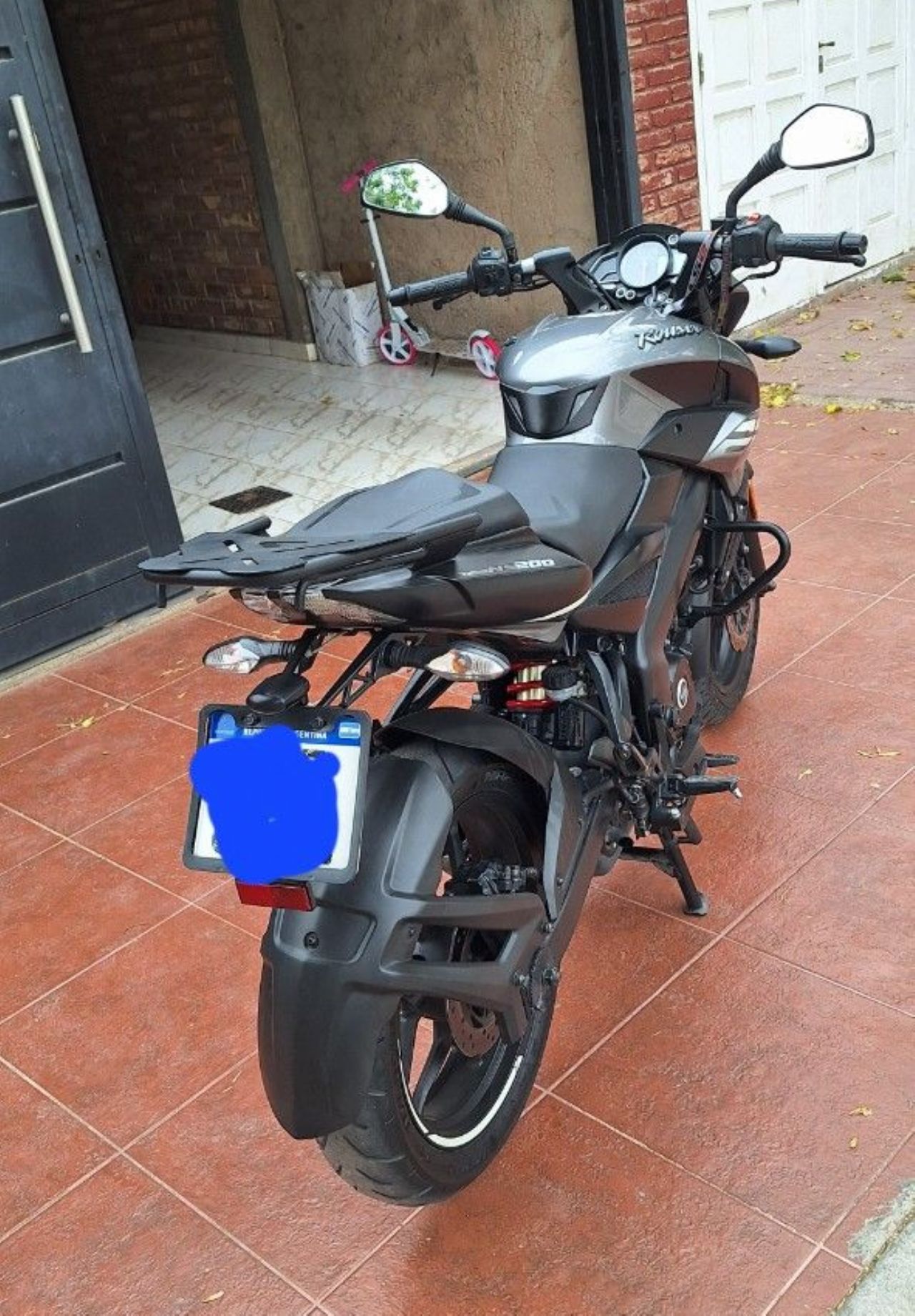 Bajaj Rouser Usada en Mendoza, deRuedas