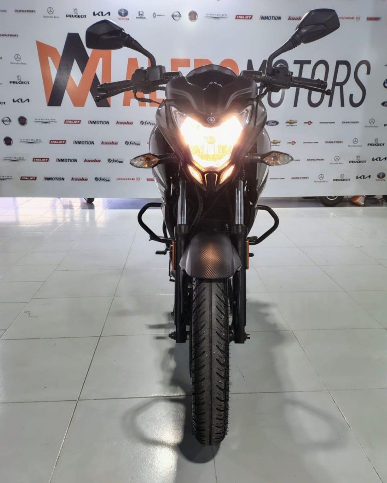 Bajaj Rouser Usada en Mendoza, deRuedas