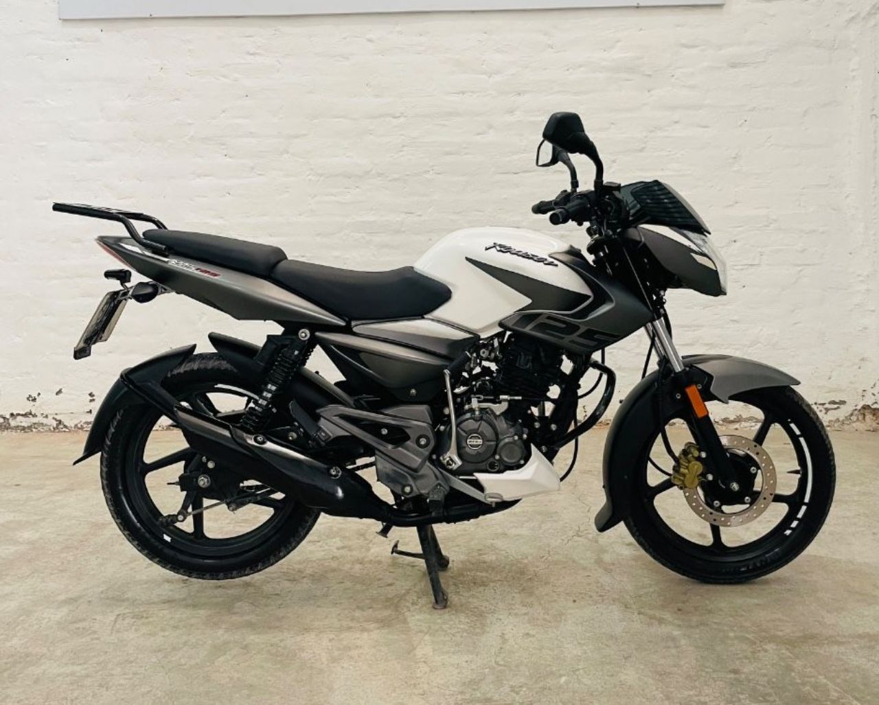 Bajaj Rouser Usada en Mendoza, deRuedas