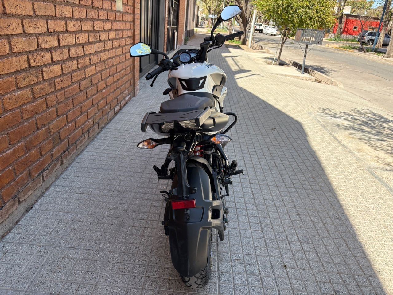 Bajaj Rouser Usada en Mendoza, deRuedas